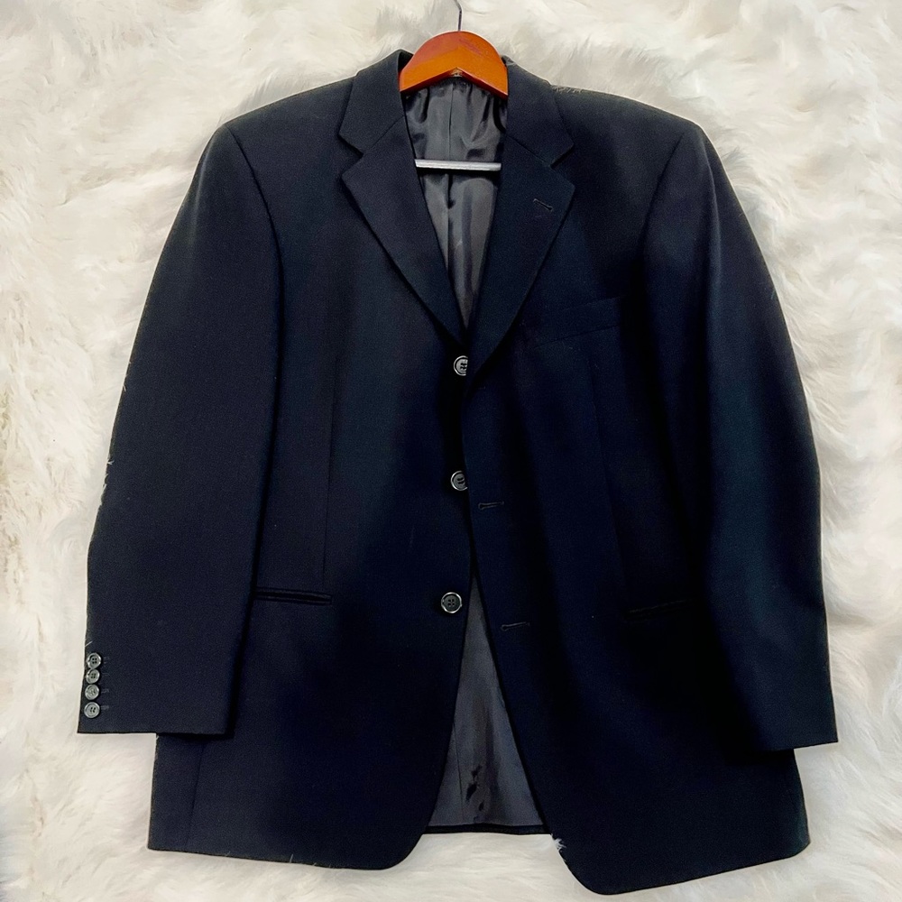Hugo Boss - Picture 3 of 11